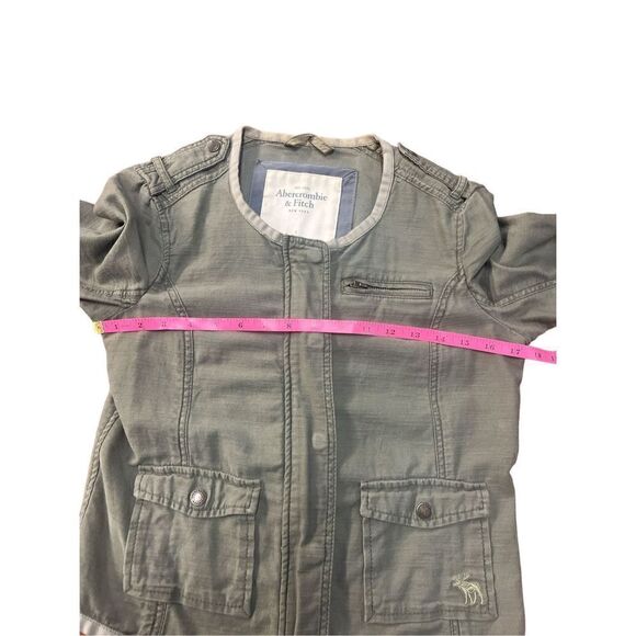 Abercrombie & Fitch military style olive green snap button size small jacket - Picture 4 of 6